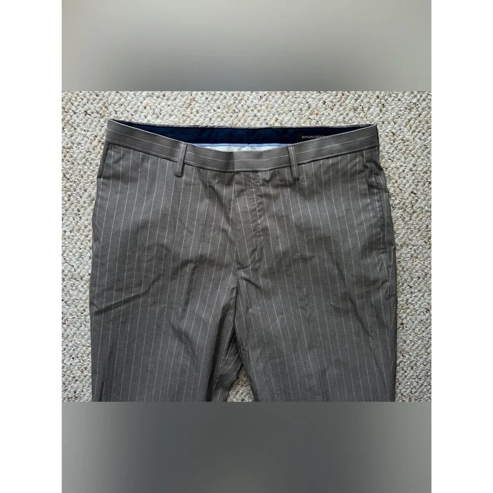 Banana Republic 32x34 Blue and White Stripe Slim Fit